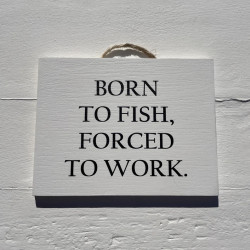 Born To Fish - Fishing Gifts For Men - Retirement Gift for Man- 40th Birthday Gift For Man - Wooden Signs With Quotes - Fishing